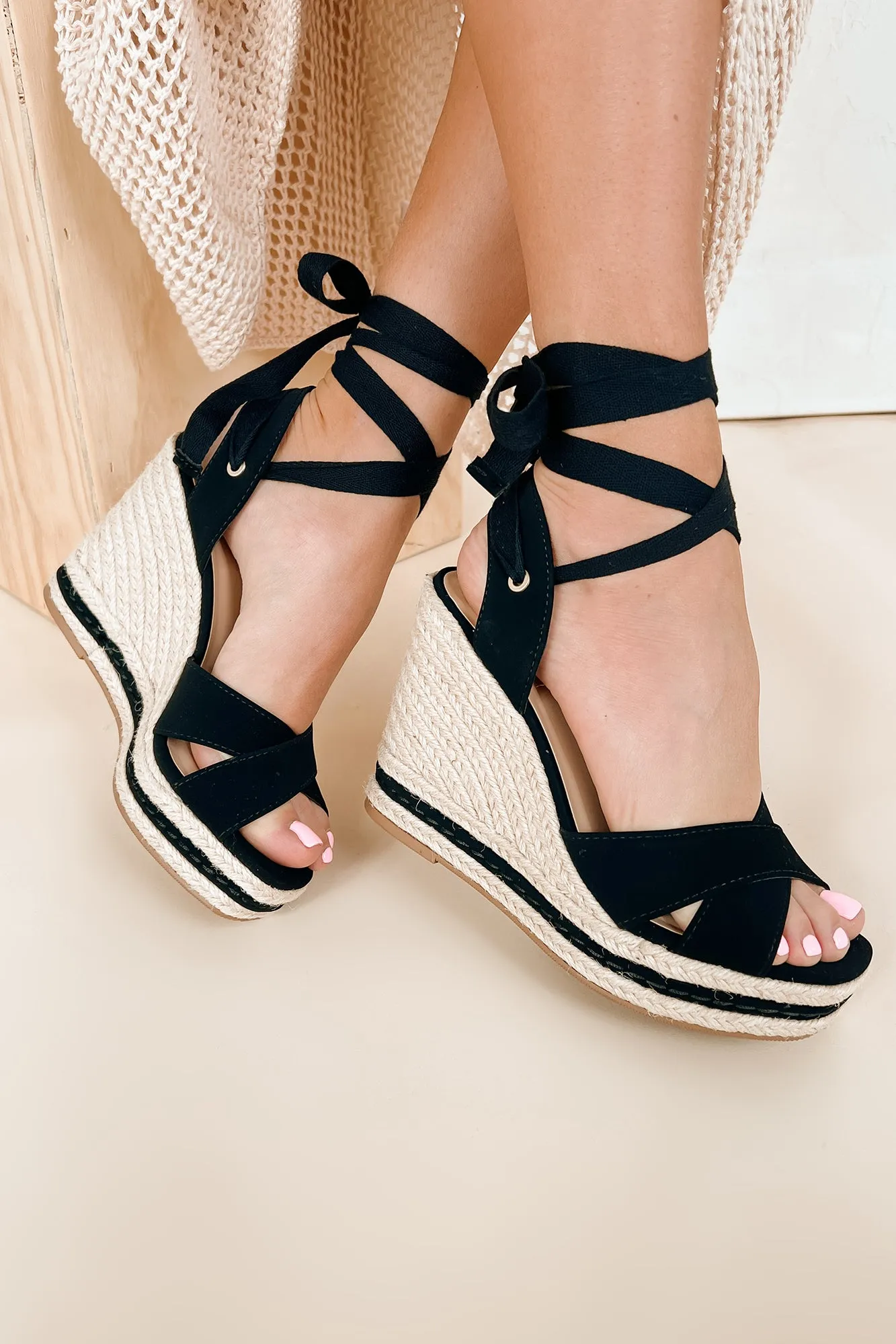 Confidence Factor Ankle Wrap Platform Wedge Sandals (Black)