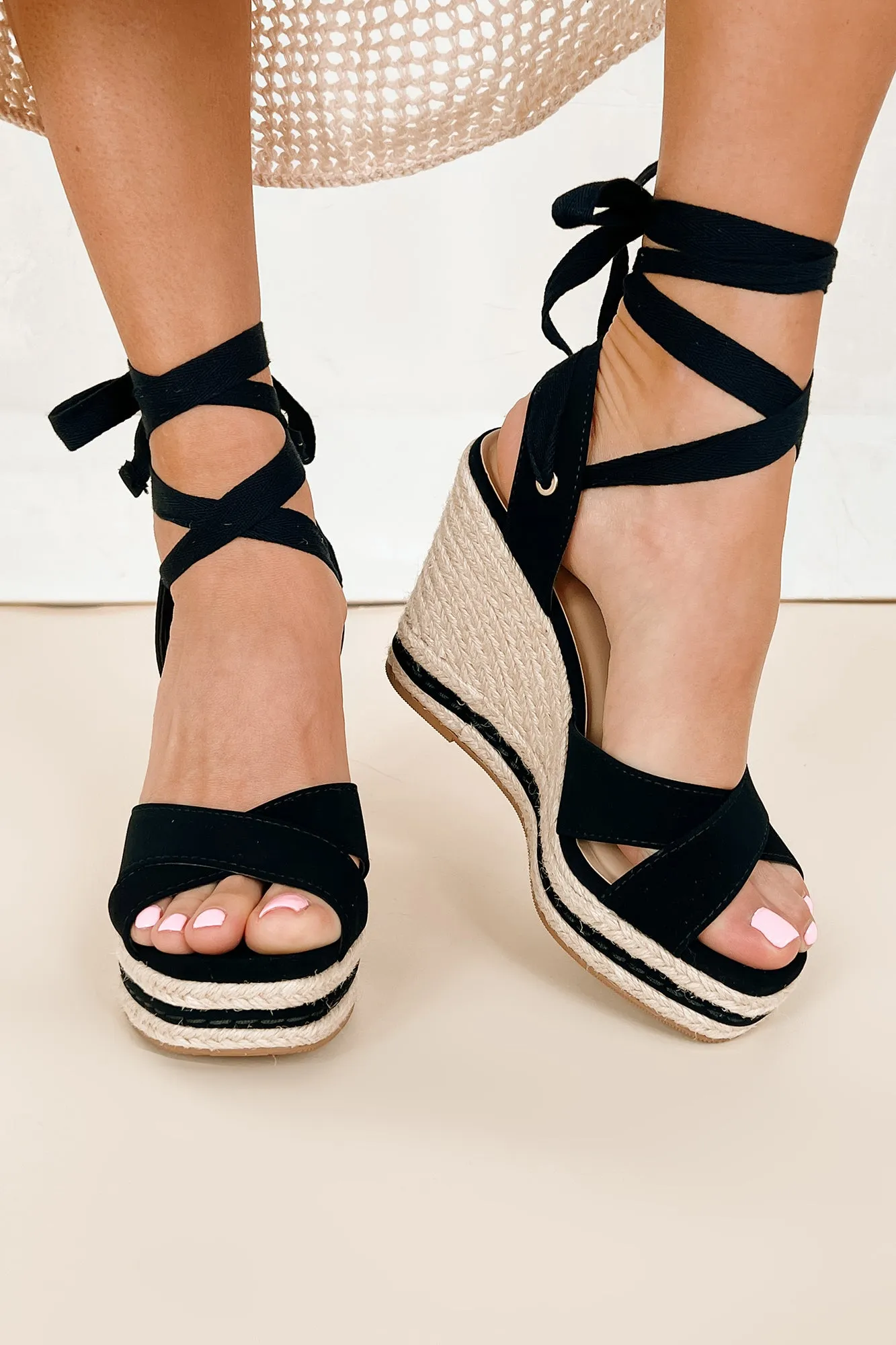 Confidence Factor Ankle Wrap Platform Wedge Sandals (Black)