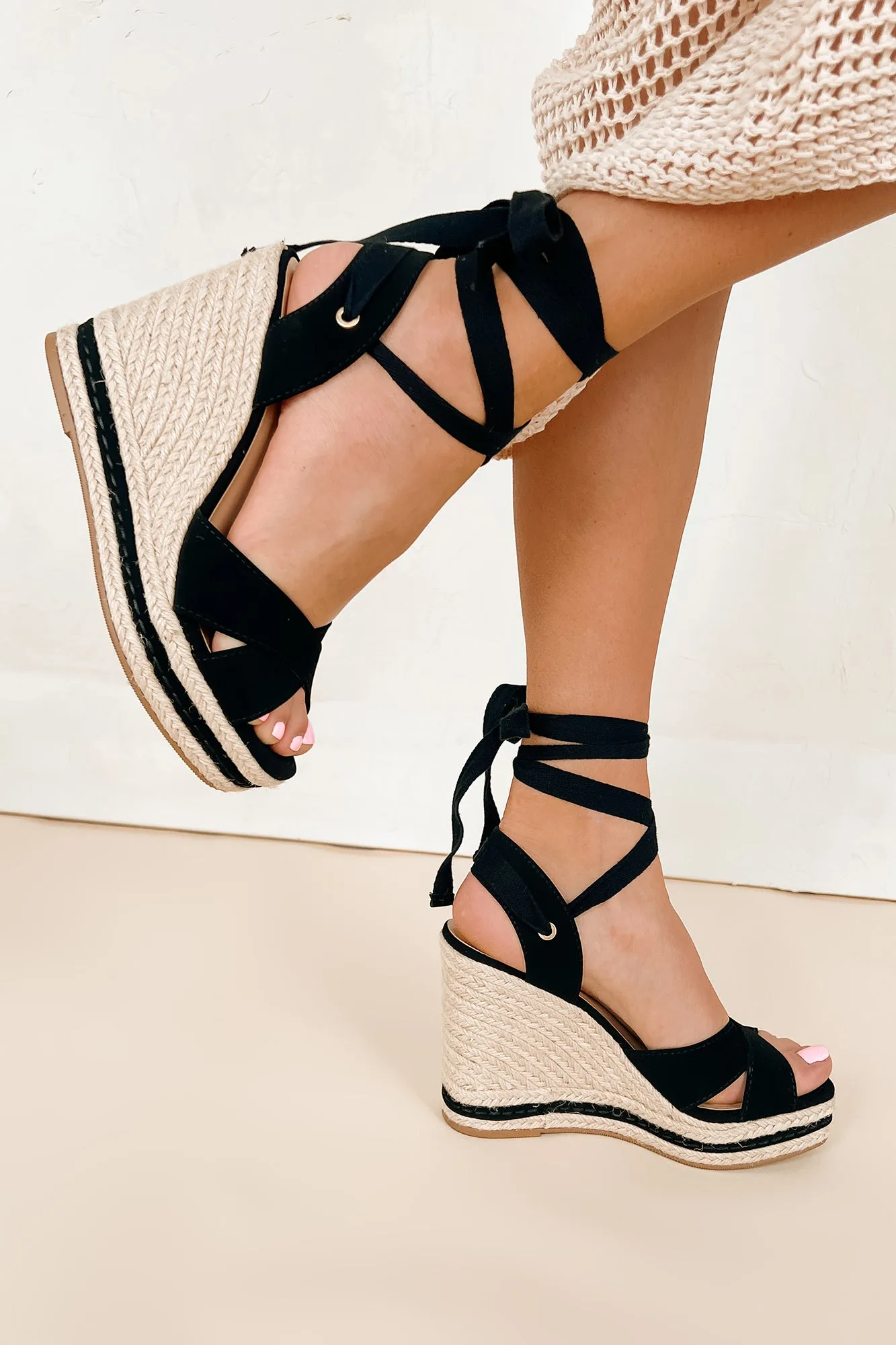 Confidence Factor Ankle Wrap Platform Wedge Sandals (Black)