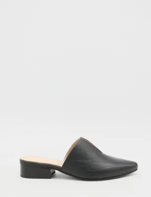 Pijao mules sandals in black leather womens shoes